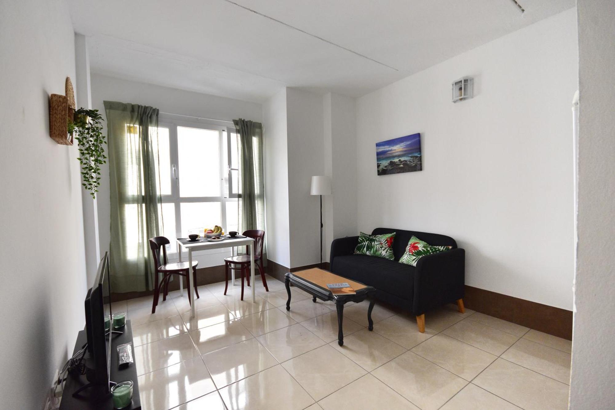 Apartamentos A 10 Minutos Del Aeropuerto Carrizal 객실 사진